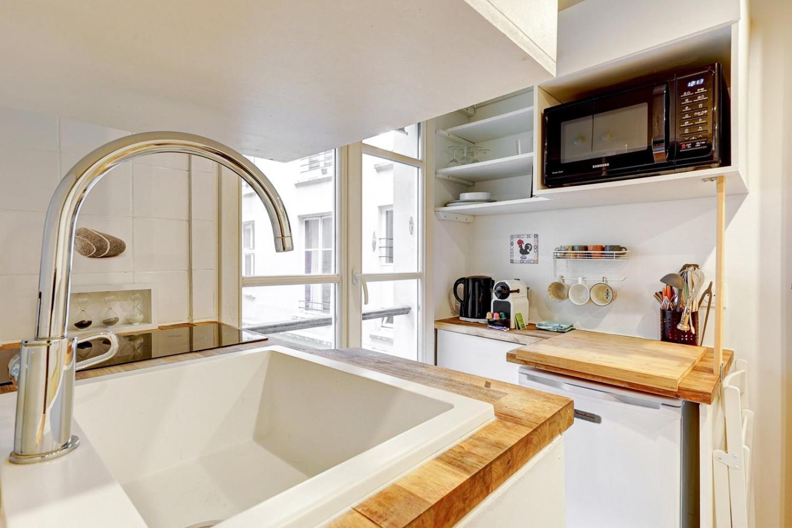 591 Daphne - Superbe Studio A Apartment